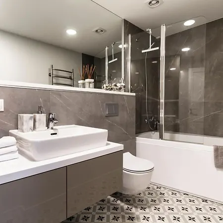 Elija Penthouse With Sea View & Terrace - Near - Free Parking Butas