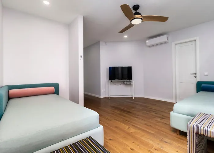 Elija Penthouse With Sea View & Terrace - Near - Free Parking